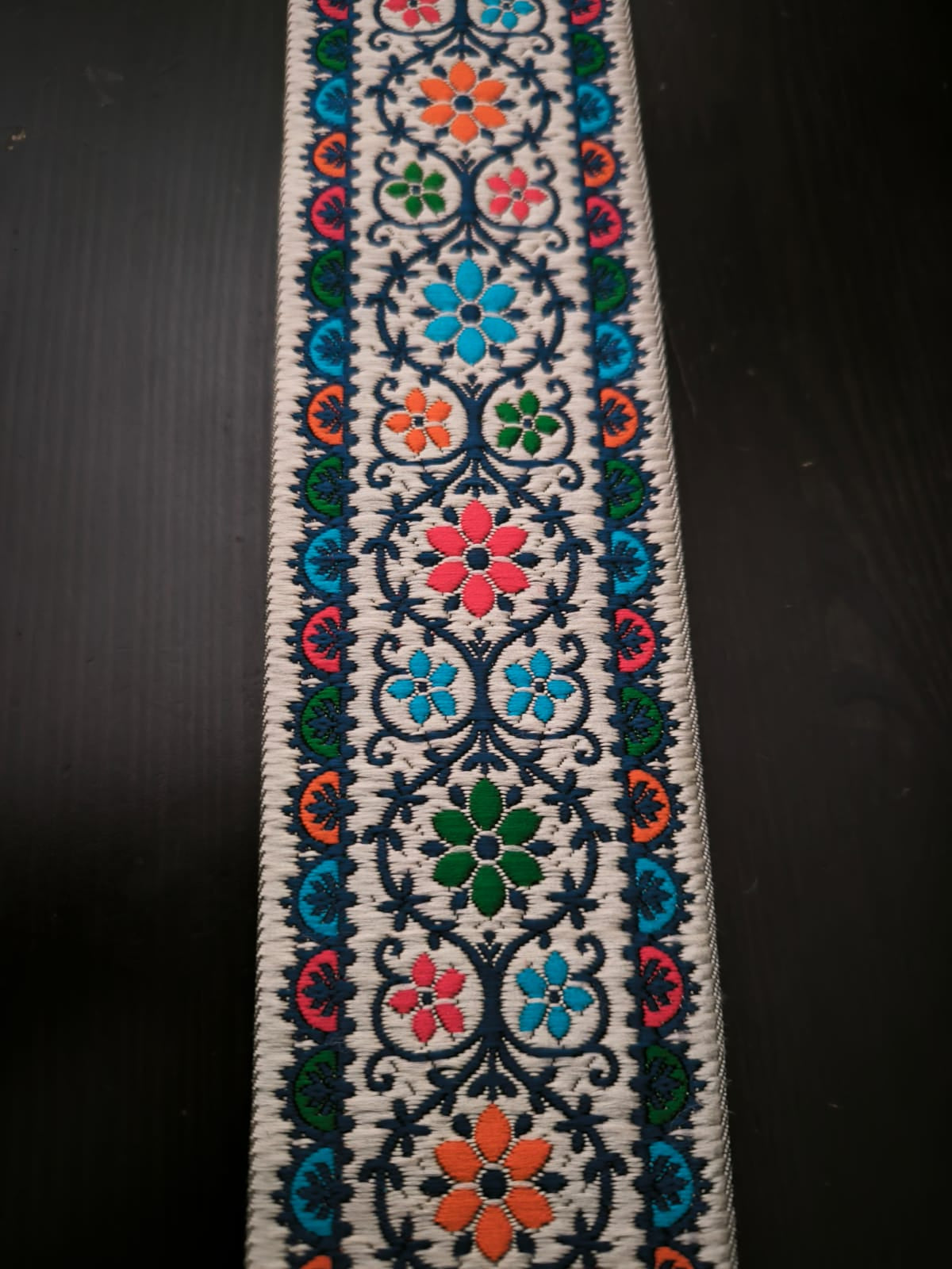 Galon Brodé Blanc Crème 6,4 cm - Fleurs Orange Bleu Rouge Vert