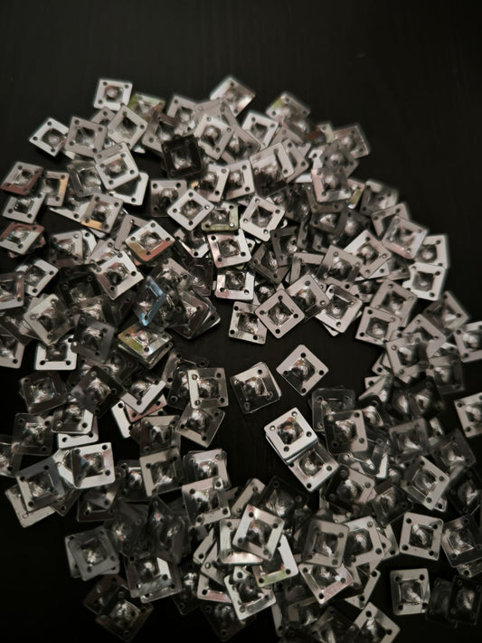 carres argentes 8 mm broderie