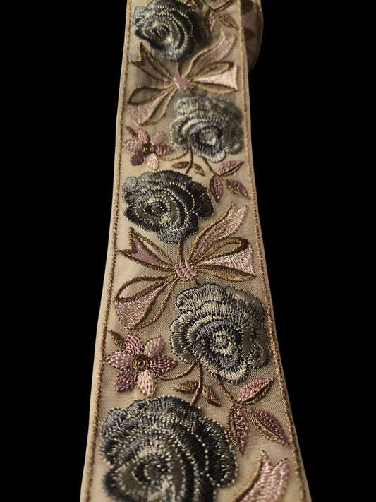 Galon brode ecru sir bh3