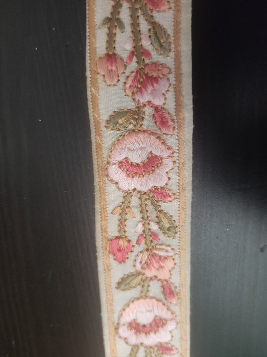 Bande Brodée Bohème Crème - Fleurs Roses
