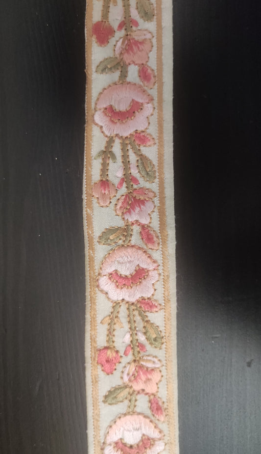 Bande Brodée Bohème Crème - Fleurs Roses