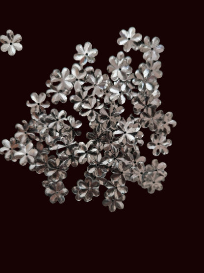 Fleurs Argentees pour Broderie 15 mm