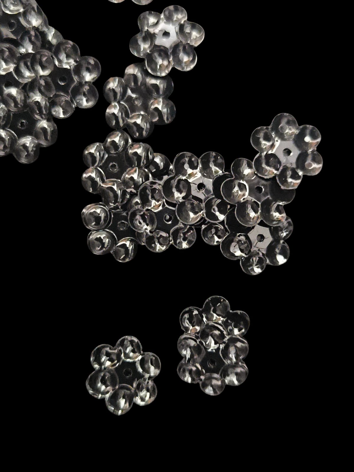 Paillette Fleur 6 Pétales Ronds Noire Brillante 10mm