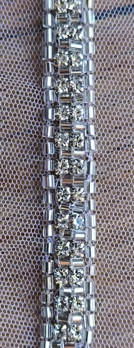 Galon brode petites pierres brillantes