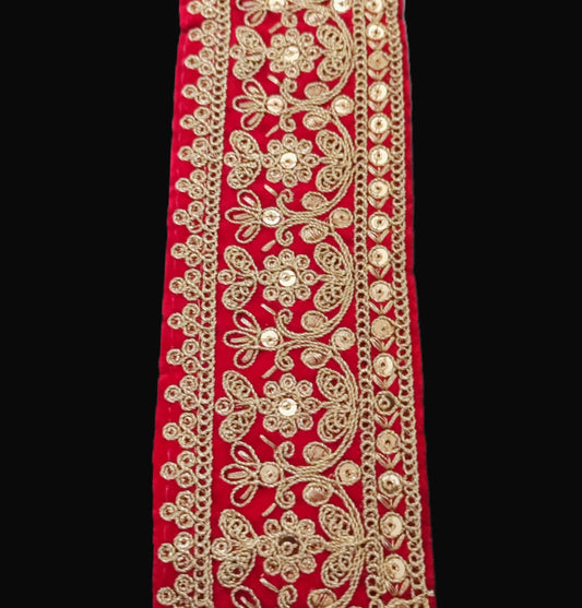 Galon brode rouge motifs dores 