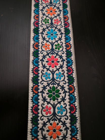 Galon Brodé Blanc Crème 6,4 cm - Fleurs Orange Bleu Rouge Vert