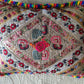 Coussin Indien brode main motifs fuchsia pourpre