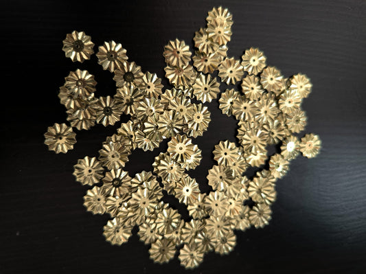 Paillettes Soleil Dorées 10 mm - Décoration Scintillante