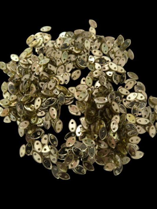 Sequins dores ovales 4mm
