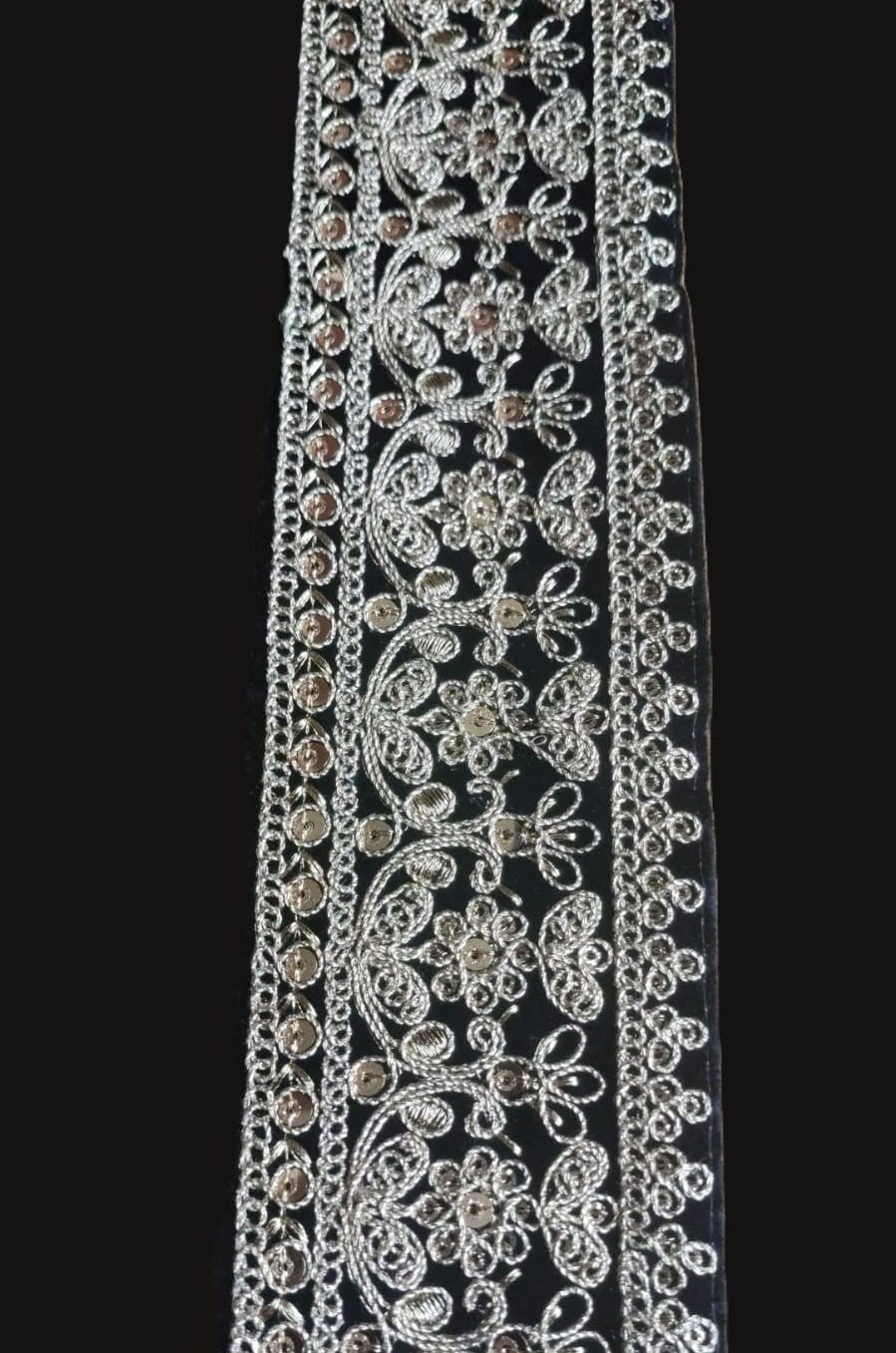 Galon zari noir motifs dorés