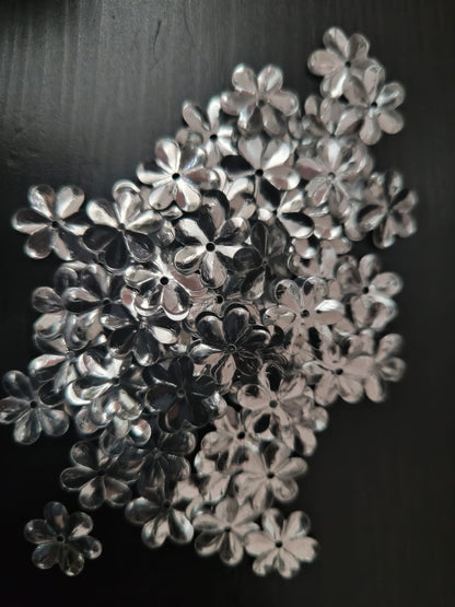 Fleurs Argentees pour Broderie 15 mm