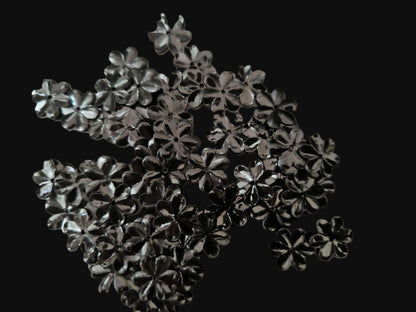 Fleurs Noires pour Broderie 15 mm