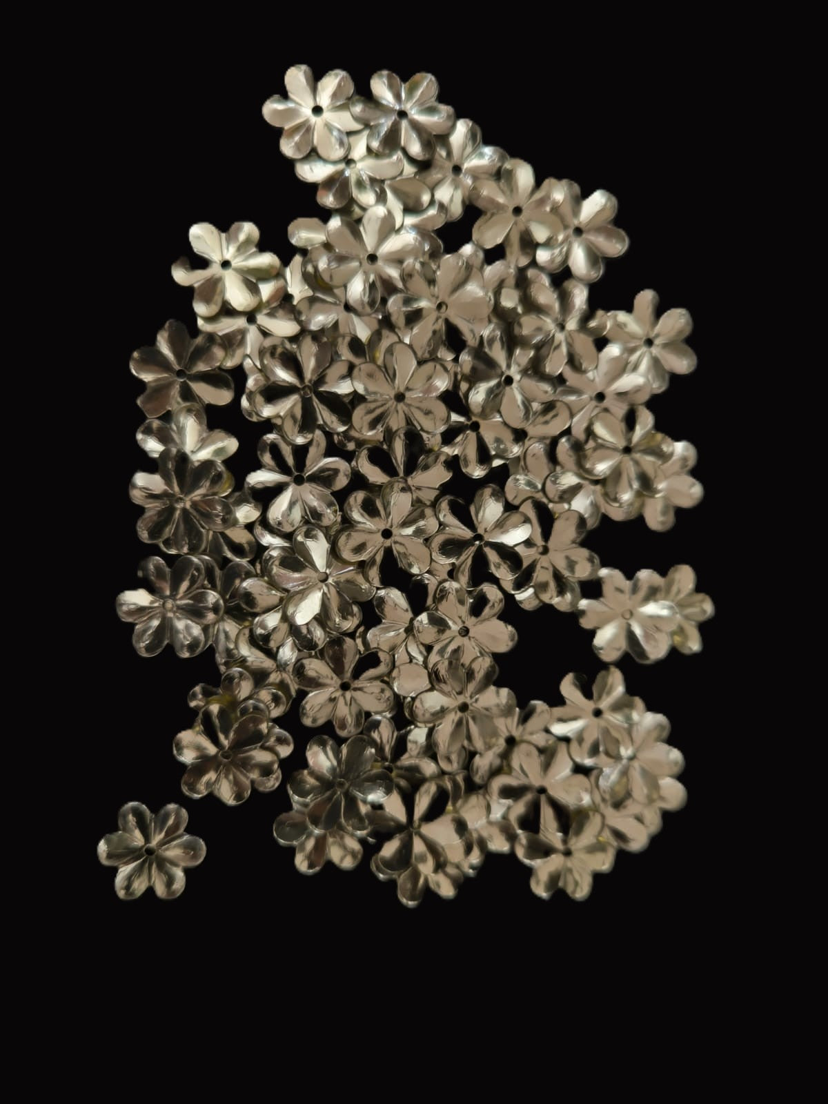 Fleurs Dorees pour Broderie 15 mm
