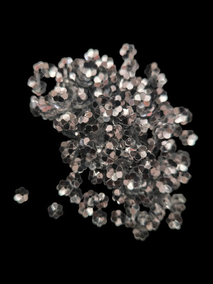 Fleurs Incurvees Argentees pour Broderie 5 mm