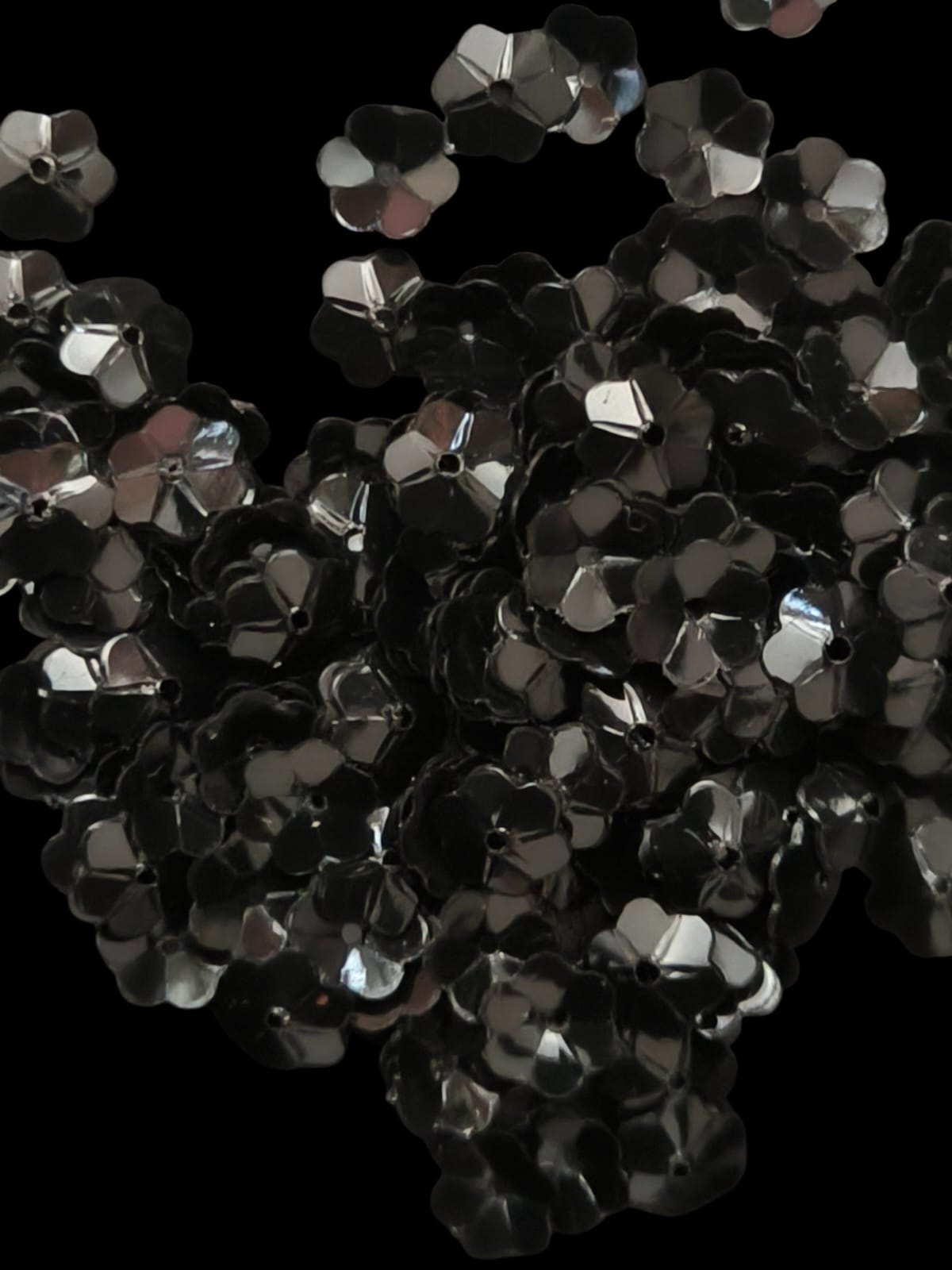 Fleurs Incurvees Noires pour Broderie 5 mm