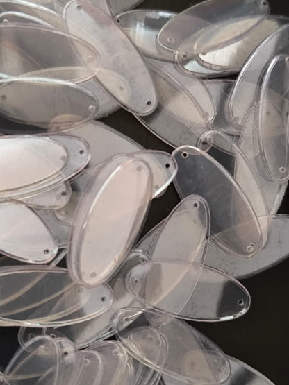 Paillettes Ovales Transparent Crystal 30x10 mm – 10 g