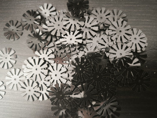 Paillettes fleurs soleil noires 15 mm