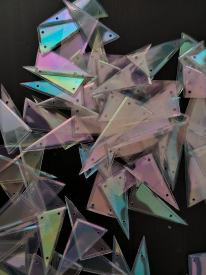 Paillettes Triangles Crystal Irisé Reflets Bleu Rose pour Broderie - 15x28mm
