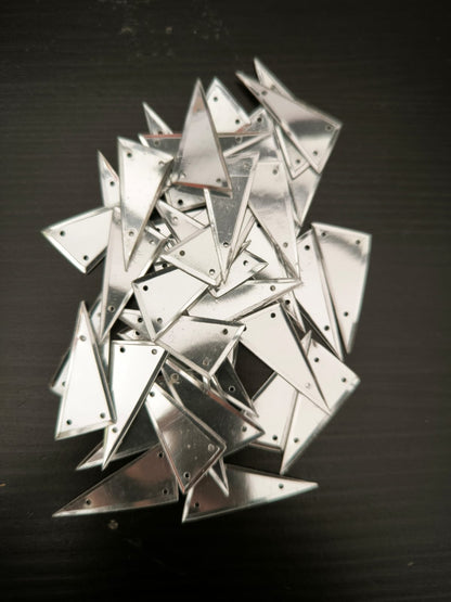 Paillettes Triangles Argentées pour Broderie - 15x28mm