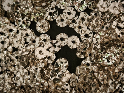 Paillettes fleurs métalliques dorées antik 4 mm - Argent véritable 30%