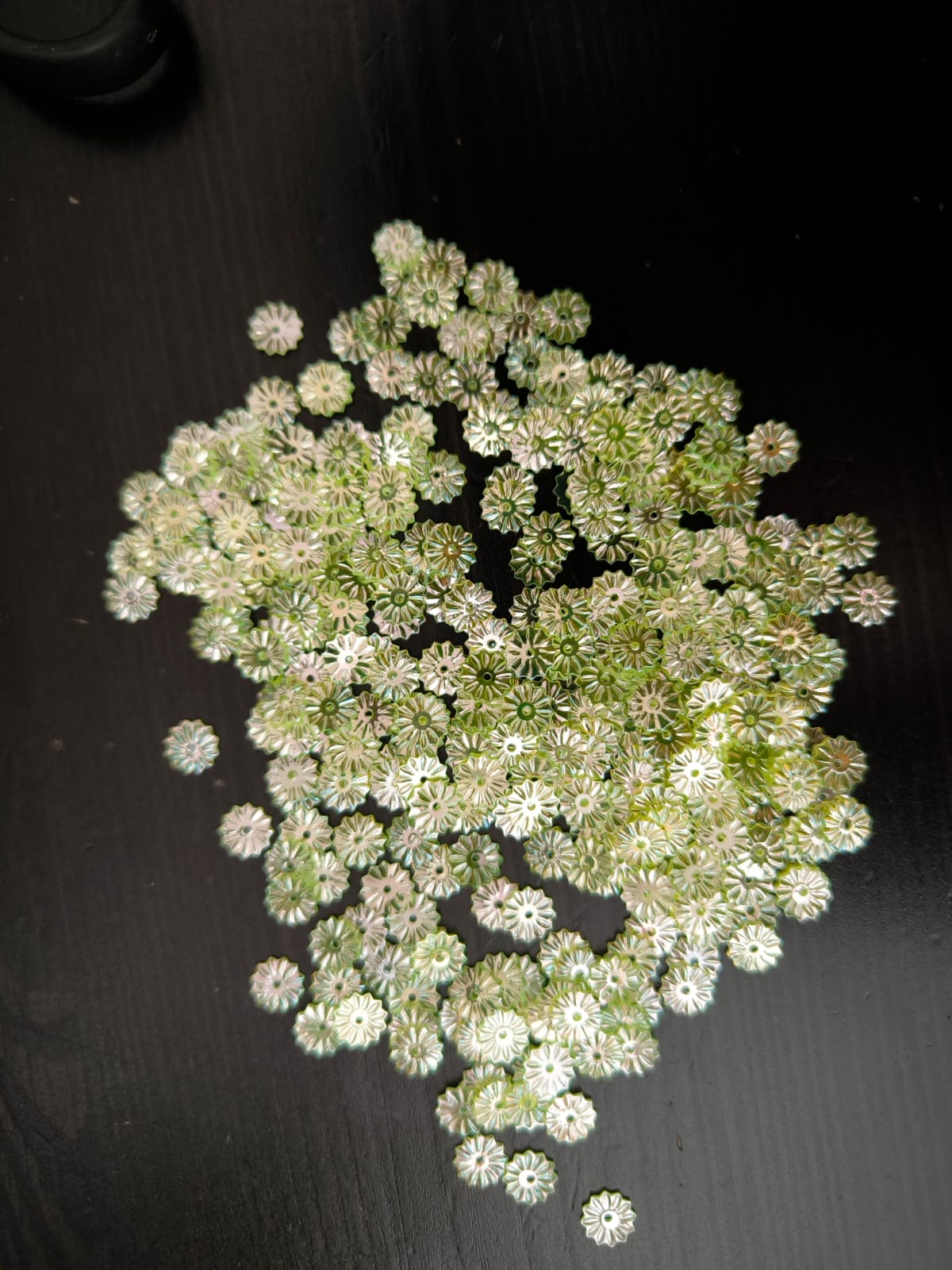 Paillettes Soleil Vert Pistache Effet Miroir 7 mm
