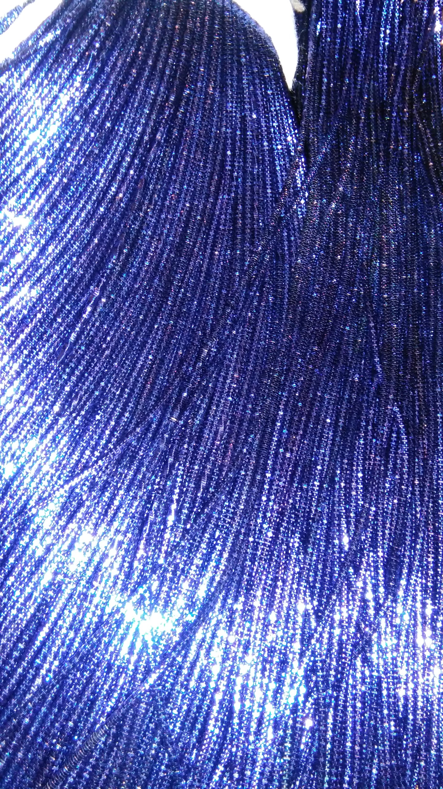 Fil à broder cannetille frisée bleu brillante electrique