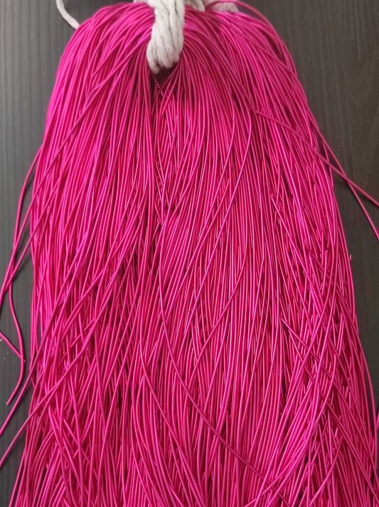 fil à broder cannetille rose fuchsia brillante lisse fine